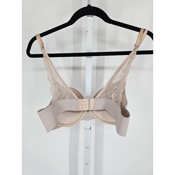 Marilyn Monroe Intimates Womens Sz M T Shirt Bra Lightly Lined Blush - Picture 3 of 4